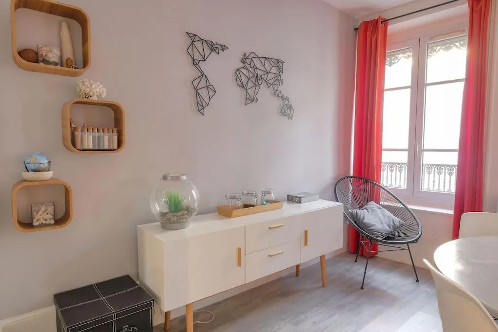 Super Appartement Idealement Situe, Lyon 6Eme 0*,